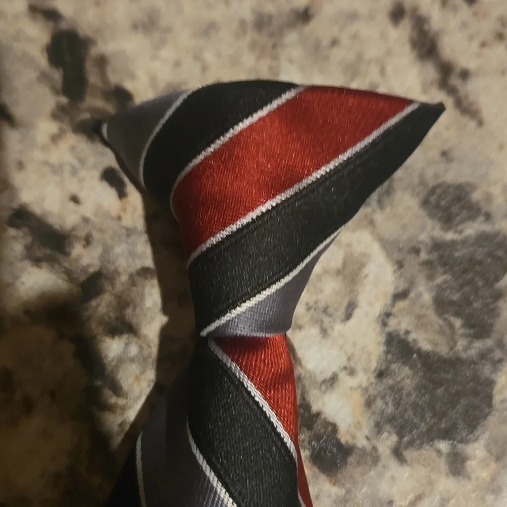 Clip on tie